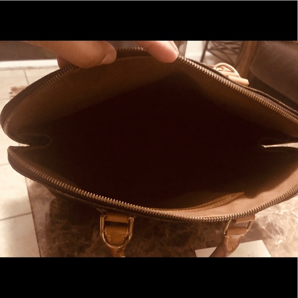 ❌❌ SOLD❌❌ Authentic Alma Pm - Picture 8 of 8